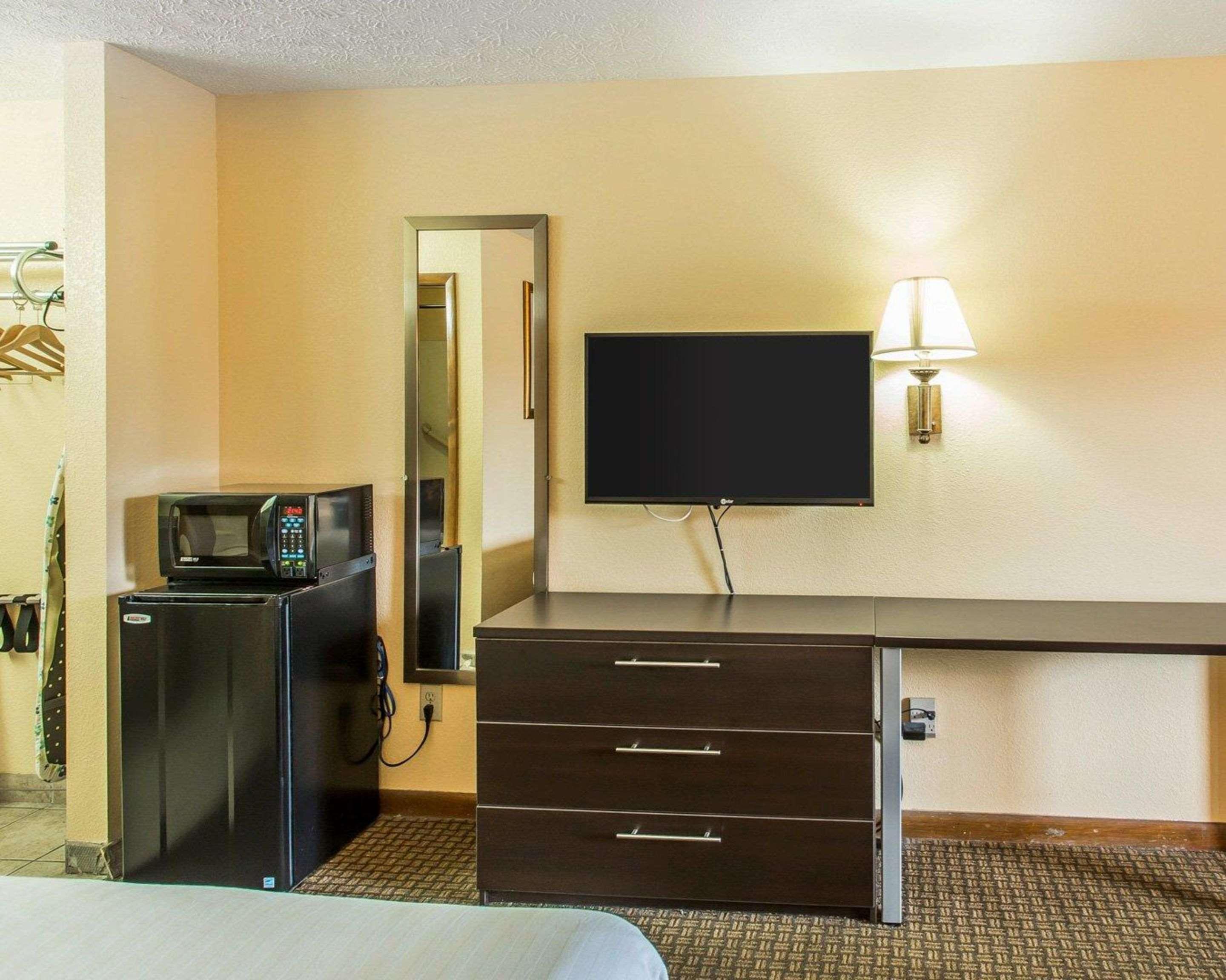 Econo Lodge Nashville North - Opryland Exterior foto