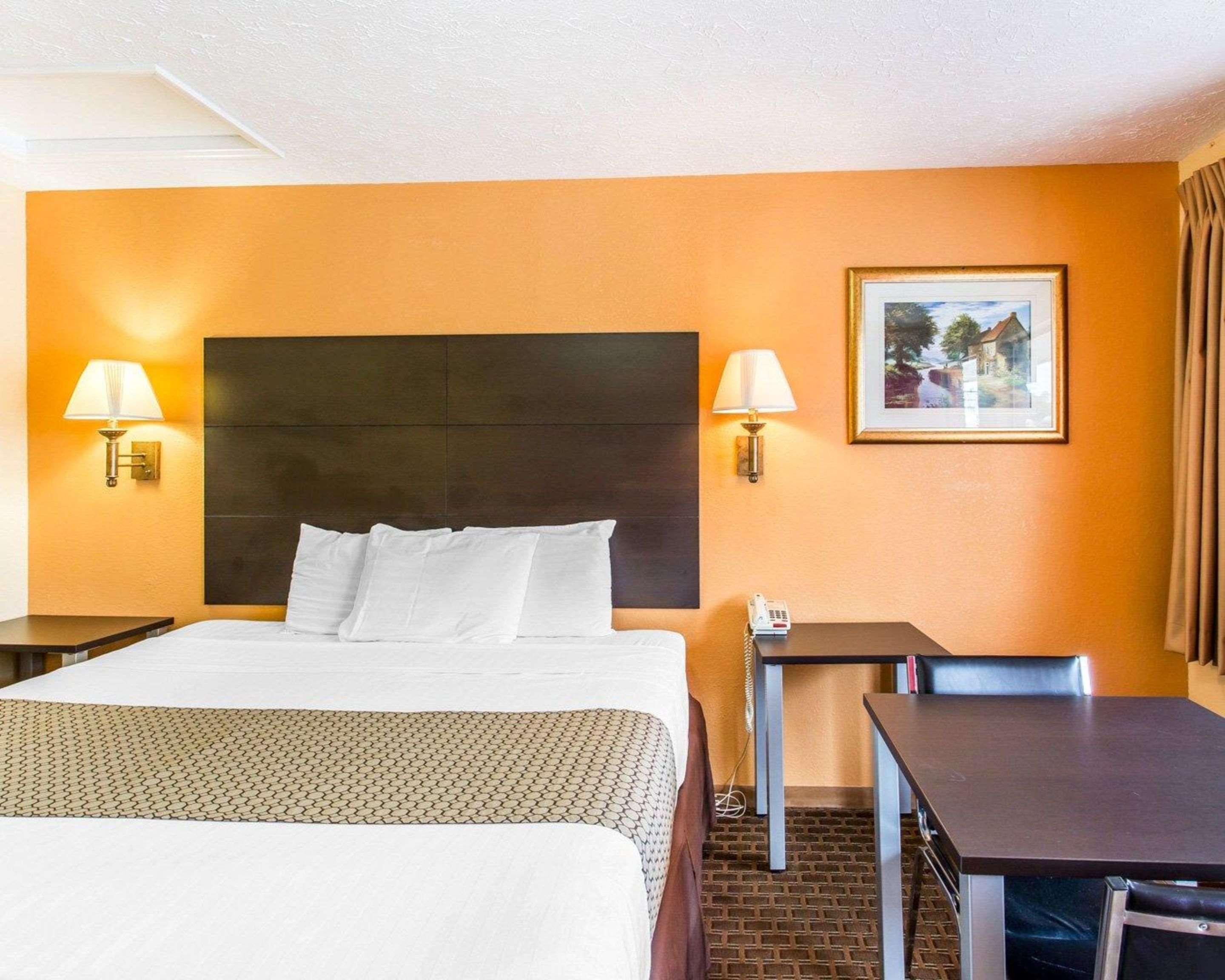 Econo Lodge Nashville North - Opryland Exterior foto