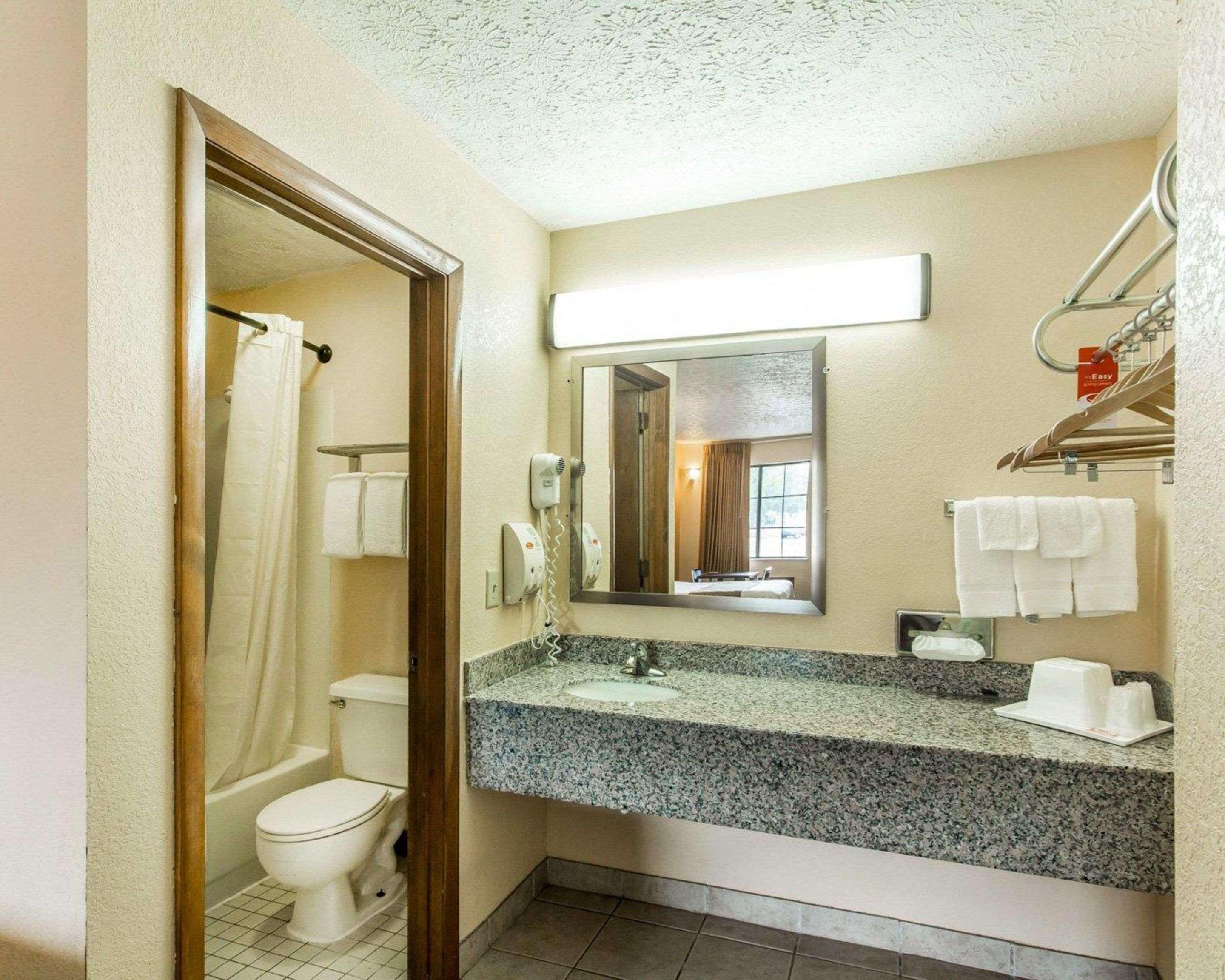 Econo Lodge Nashville North - Opryland Exterior foto