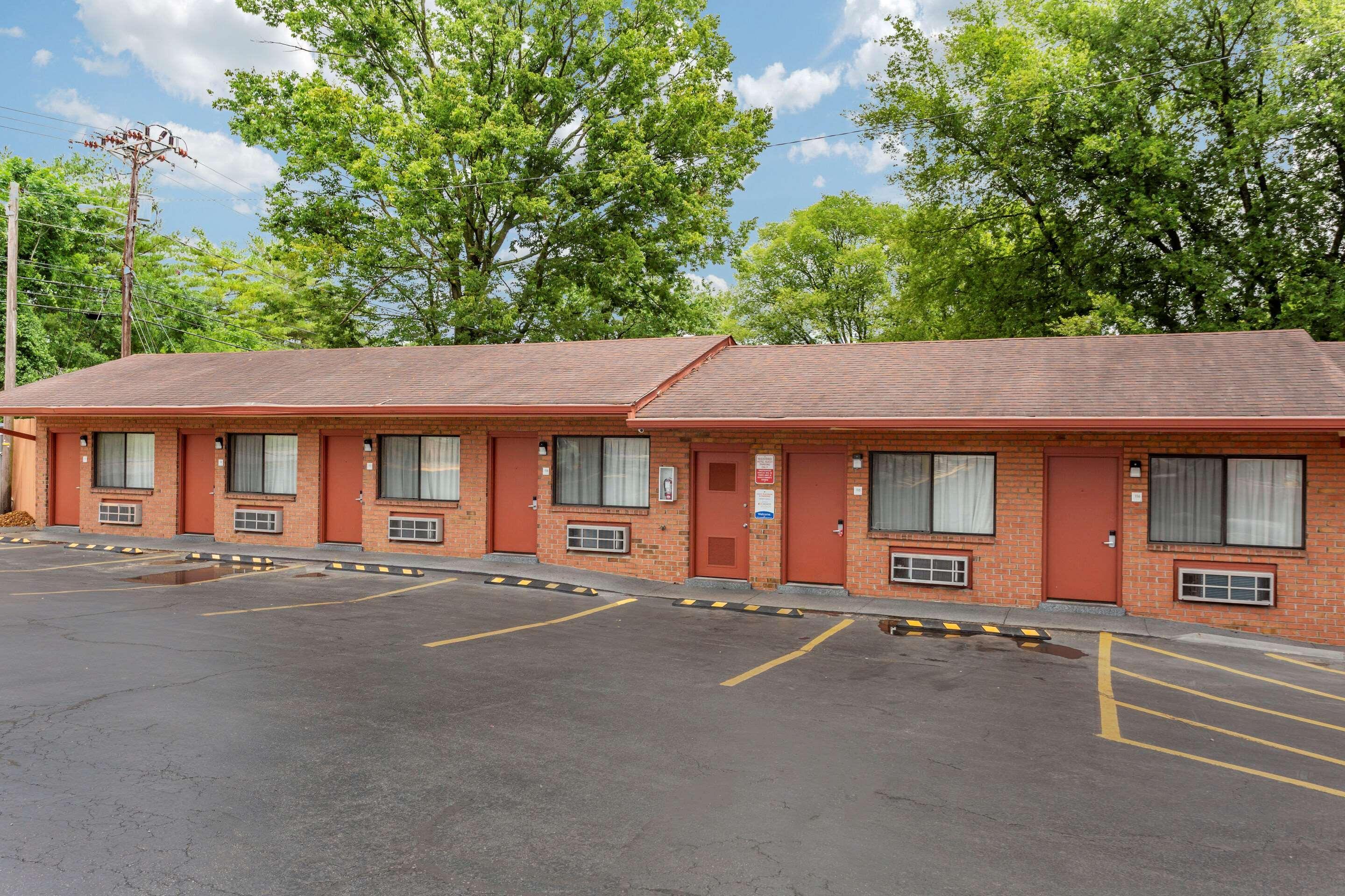 Econo Lodge Nashville North - Opryland Exterior foto